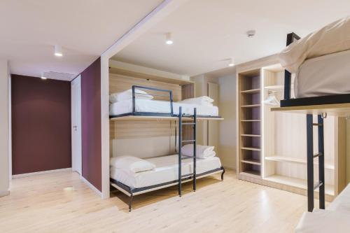  Hotel & Aparthotel Cosmos -  Room  picture :   Shower    Safety deposit box    TV                           