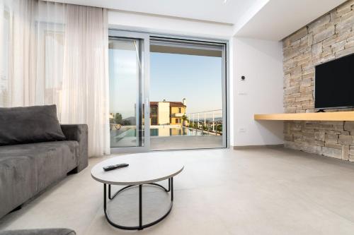 Luxury semi detached villa Smokva 2 - near center and sea - by TRAVELER tourist agency Krk
