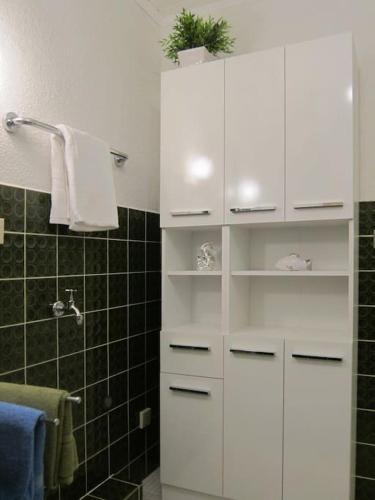 Foto Modernes 1 Zimmer Luxusappartement KLEINER ROLAND mit Parkplatz und Balkon in Bremen Nähe Zentrum 3