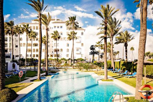 a view of the resort from the pool at Marina Real 2434 in Manilva
