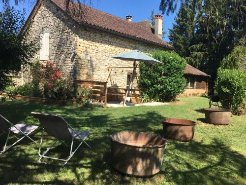 Taman di luar Gîte Dordogne Périgord