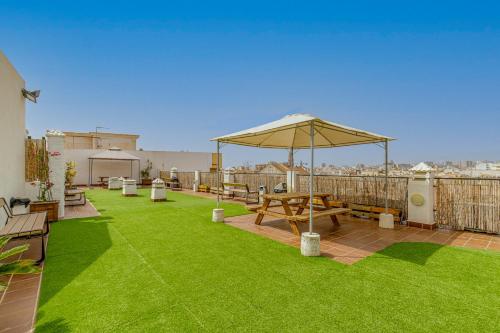 FUN BUILDING TERRACES by HOMEABOUT