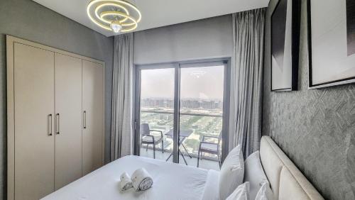 STAY BY LATINEM Luxury 1BR Holiday Home CVR A1413 near Burj Khalifa