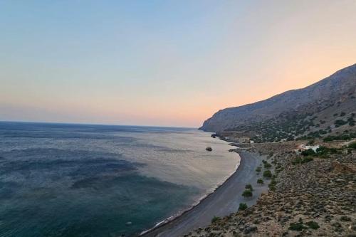 Amazing seafront house with private beach