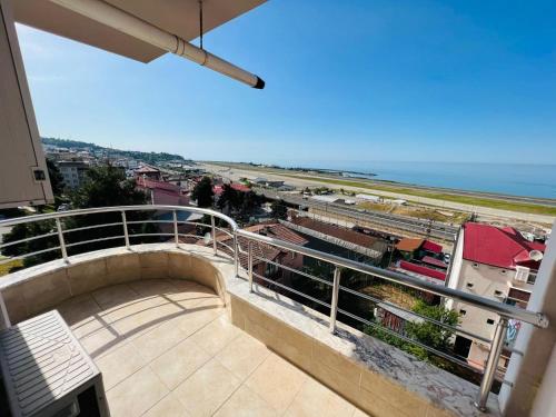 En balkong eller terrass på HVN MLA Apartments
