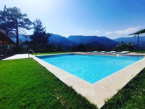 Πισίνα στο ή κοντά στο Villa Olymposzaray