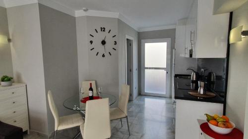 Nice Duplex Home, Marbella, See View, Hotel Resort