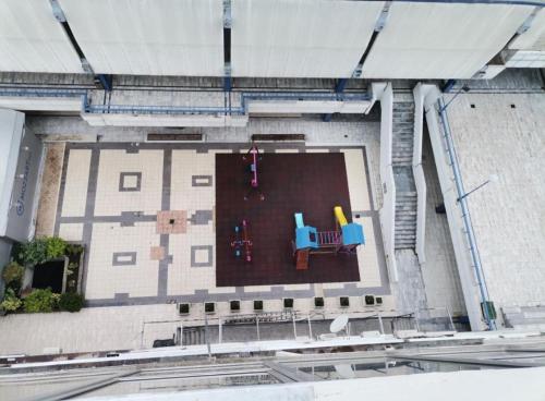 Фотография из галереи CALLA 4 Apartment - Main Square, in the City Shopping Center - PARKING SLOT WITH SECURITI AND VIDEO CAMERA в Скопье