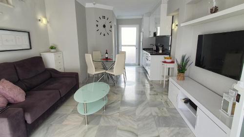 Nice Duplex Home, Marbella, See View, Hotel Resort