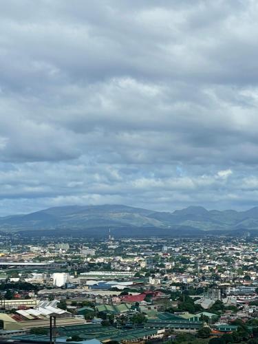 Een luchtfoto van Celandine Minimalist Condo Staycation in Balintawak Quezon City