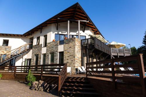 AQUARIUS BOUTIQUE HOTEL — Property building