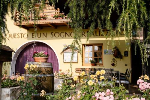 Afbeelding uit fotogalerij van Agritur Maso alle Rose B&B e Restaurant in Fiavè