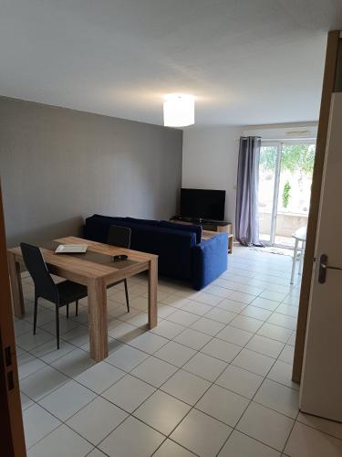 Φωτογραφία από το άλμπουμ του Appartement T2 στη Λιμόζ