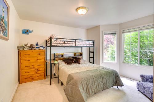 Tempat tidur susun dalam kamar di Boise Vacation Rental with Yard about 6 Mi to Downtown