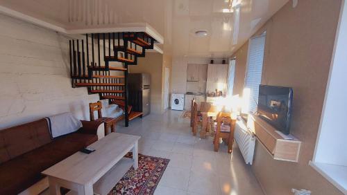Χώρος καθιστικού στο Mtskhetela's House
