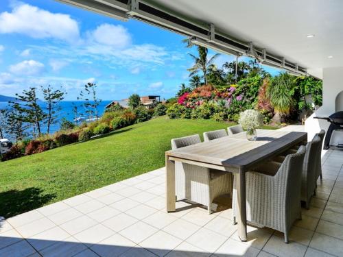 Bella Vista West 1 Ocean View With Golf Buggy And Airport Transfers Under New Management