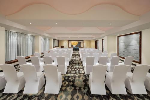 Χώρος καθιστικού στο Fortune Park, Hoshiarpur - Member ITC Hotels' Group