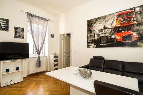 Raimond Apartment Ottakring Top 22