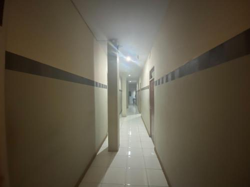 Gambar di galeri bagi RedDoorz near Terminal Dangerakko Palopo di Palopo
