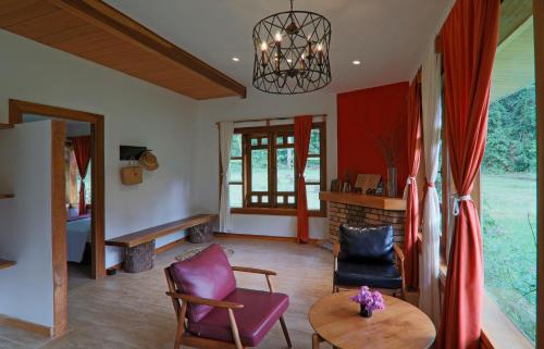 Χώρος καθιστικού στο LAAN Retreat-DaLat