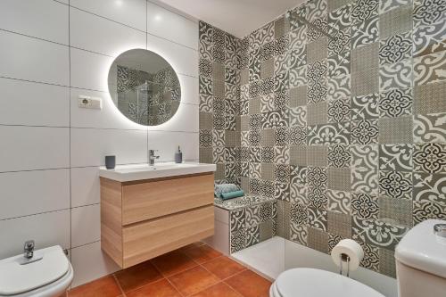 Ένα μπάνιο στο Garden Apartment in Frigiliana