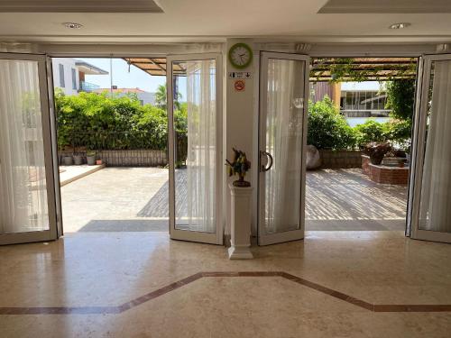 Gallery image of Fora Apart Otel Cesme in Cesme