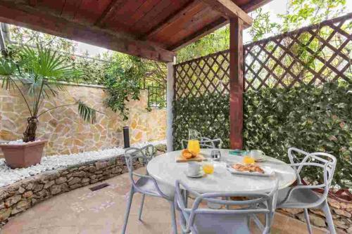 Apartment in Arbanija with terrace, air conditioning, WiFi 5139-4