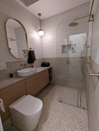 Un baño de Welcome on Wellington
