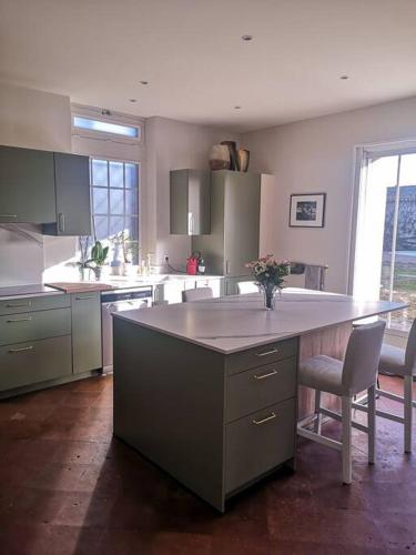 Photo de la galerie de l'établissement Belle maison de maître à 200 m du Canal du midi, à Castelsarrasin