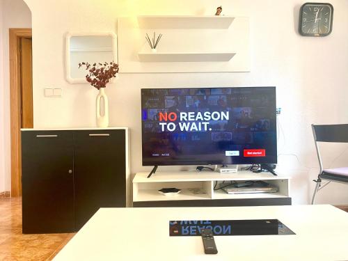 Two-Bedroom Apartment with swimming pool Torrevieja