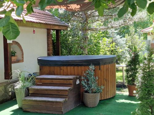 Zahrada ubytování Sándor Apartman