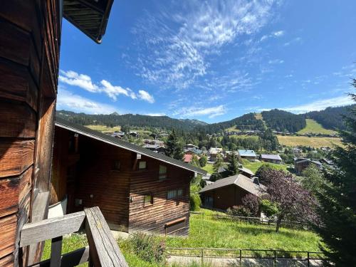 Les Gets - Appartement rénové 3 étoiles, face aux pistes, balcon et parking