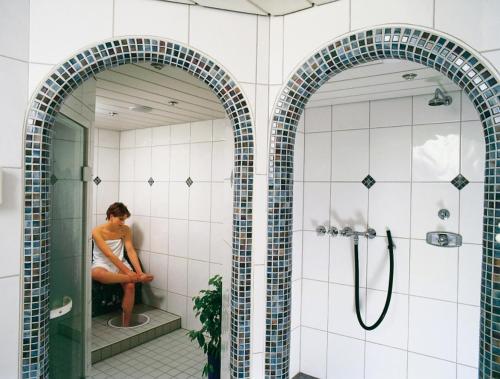 Ένα μπάνιο στο Heidehotel Hildfeld
