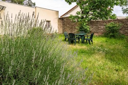 Κήπος έξω από το Proche Paris • Superbe studio refait à neuf •