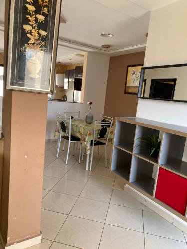 O zonă de relaxare la Appartement à Saidia-Résidence Basma-