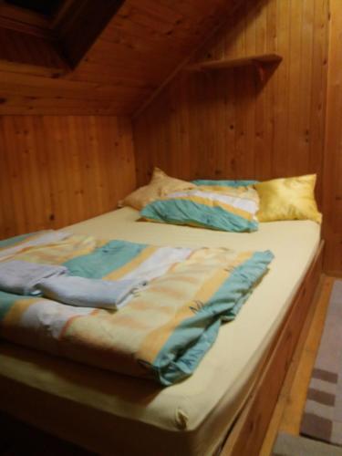 Katil atau katil-katil dalam bilik di Apartment Orah
