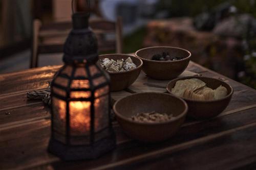 Makanan di atau berdekatan rumah percutian
