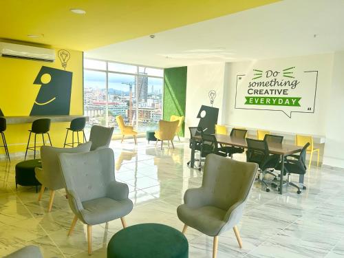 Гостиная зона в Moderno Apartamento en Avenida Balboa