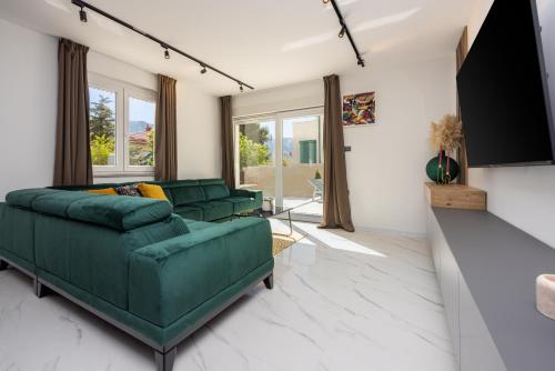 Holiday house with a swimming pool Baska, Krk - 21537