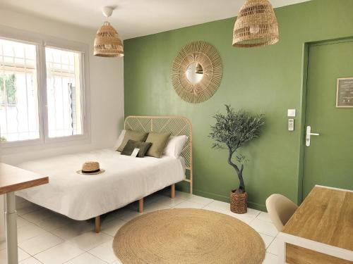 Studio double climatisé avec terrasse - Proche Tram & Centre