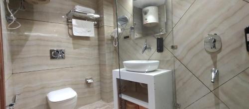 Koupelna v ubytování Sagrika Resort Dalhousie