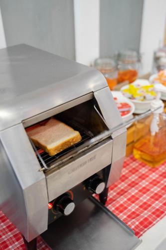 Afbeelding uit fotogalerij van La Vintage Resort - Patong, Phuket in Patong Beach