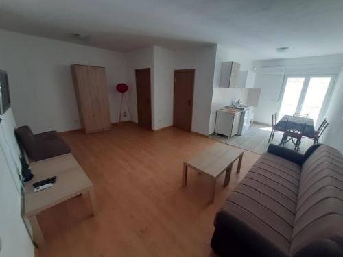 Posezení v ubytování Nino Lux Apartments Ulcinj