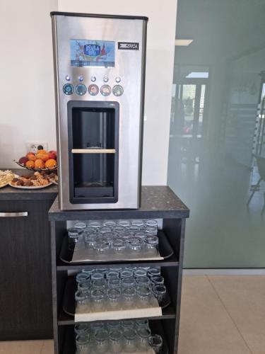 Η κουζίνα ή μικρή κουζίνα στο Hotel Ana Eforie