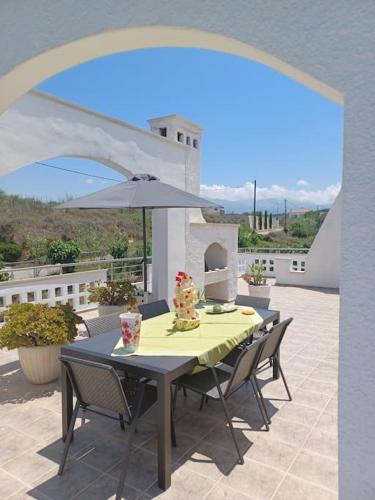 Casa Dastele remarkable seaview 5' from the sea