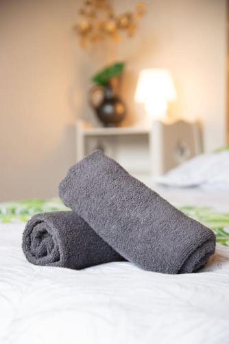 Photo de la galerie de l'établissement Magnifique Villa, piscine chauffée, proche plage, à Avrillé