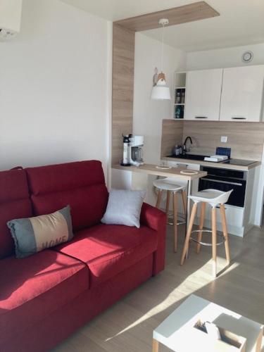 Studio proche plage climatisé avec parking