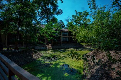 Ein Garten an der Unterkunft Miraaya Wellness and Golf Resort