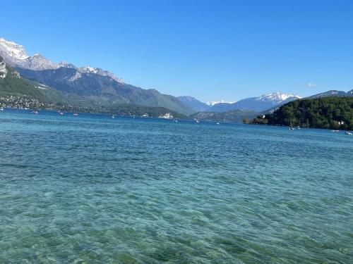 View Point Lake and Mountains – Photos 2
