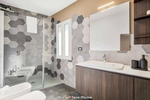 Koupelna v ubytování Incanto, TerreMarine